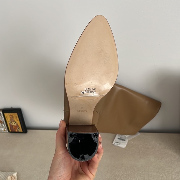 Tall Leather healed Boots - Picture 3 of 5